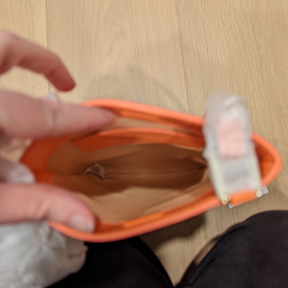 Coral\orangish patent leather mini bag - Picture 6 of 9